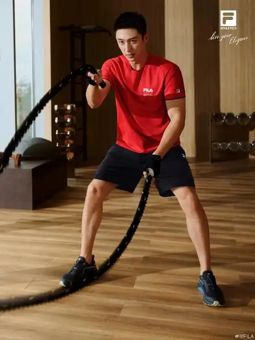 fila时尚运动代言人黄景瑜##fila athletics##fila健身旅修##fila
