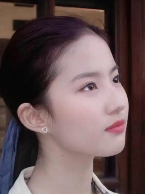 angelababy郭碧婷 娱乐圈最漂亮的10大混血女星女星年轻时能有多美本