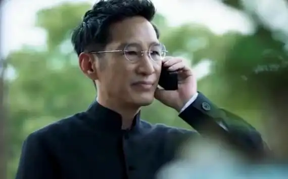 王劲松在《破冰行动》的剧照.