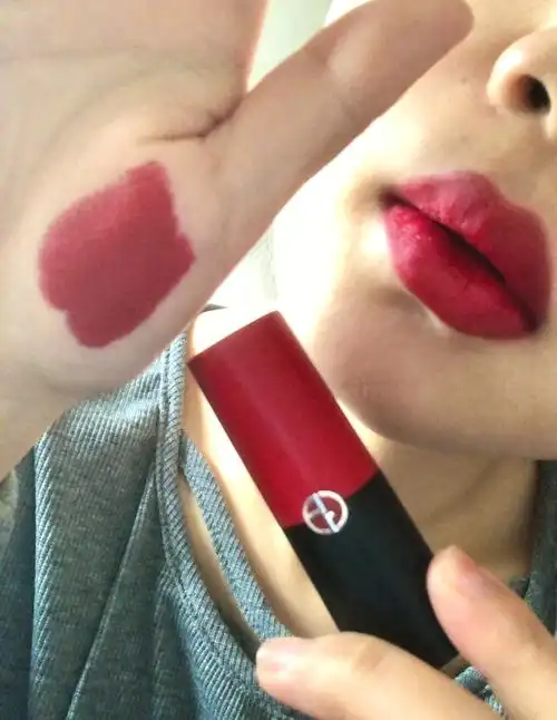 阿玛尼400黑管原相机试色谁懂