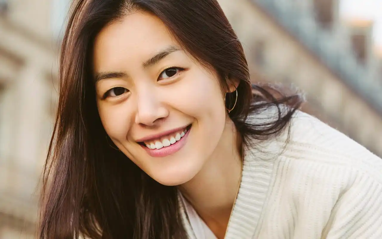 大表姐刘雯冬日唯美治愈写真图片桌面壁纸