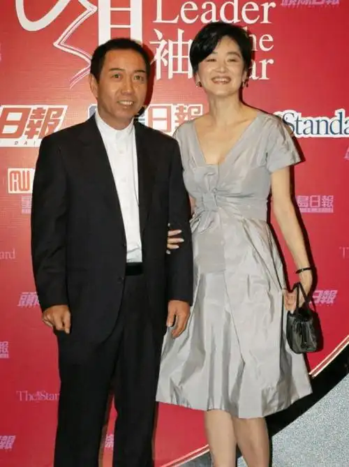 拿邢李源20亿分手费后和秦汉复合林青霞首次透露婚姻状况