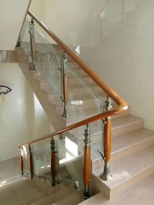 楼梯扶手款式多多