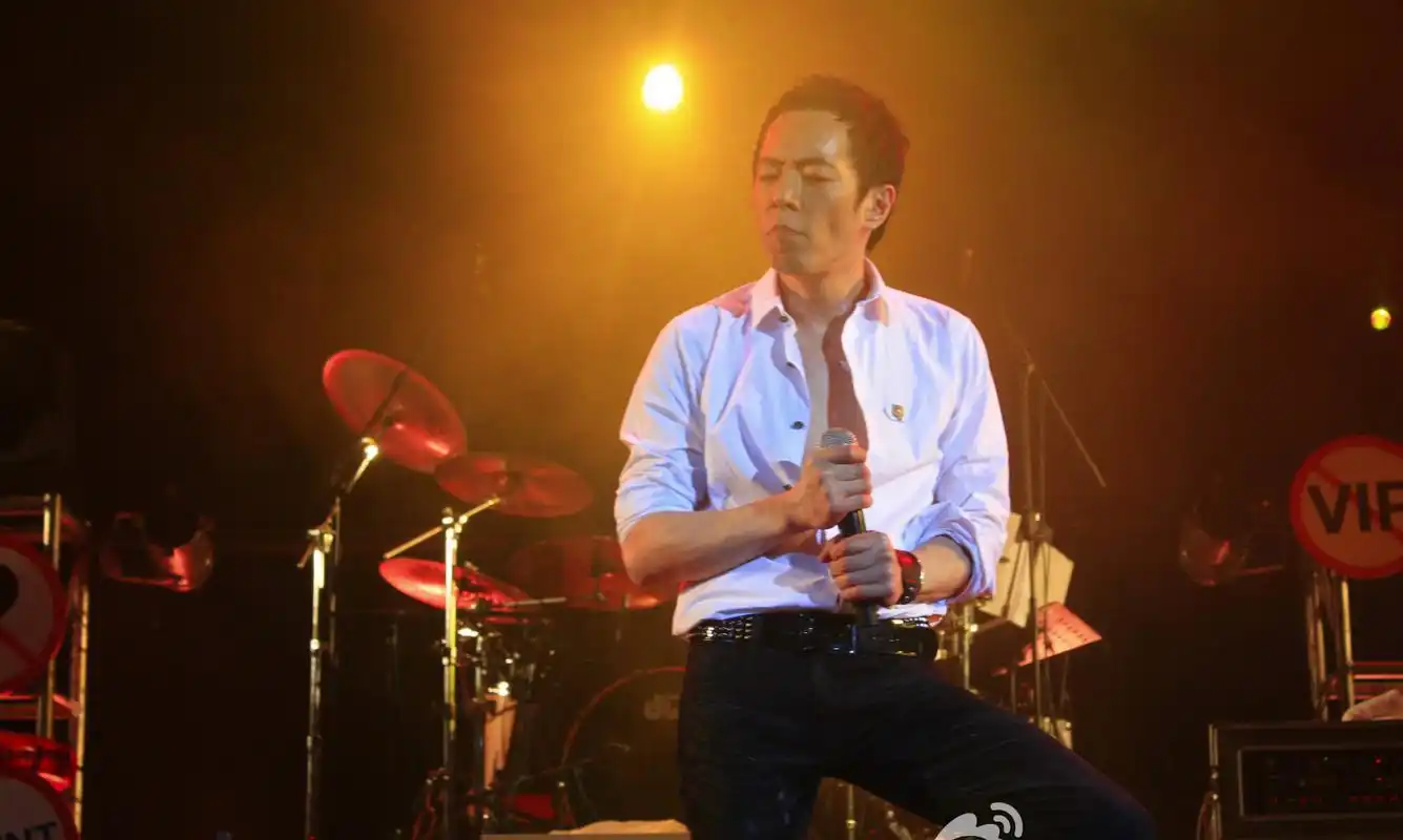 黄贯中的唱歌水平是什么层次?