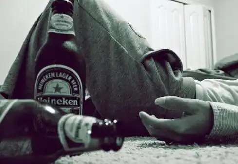 谁给几张qq头像男生喝酒图片_百度知道