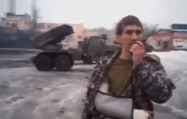 一次齐射相当于打飞掉12辆宝马车,详解中国喀秋莎的发展之路_火箭炮