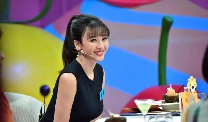 柳岩:我穿的少不代表你们可以"侵犯"我_吴宗宪_郭德纲_身材