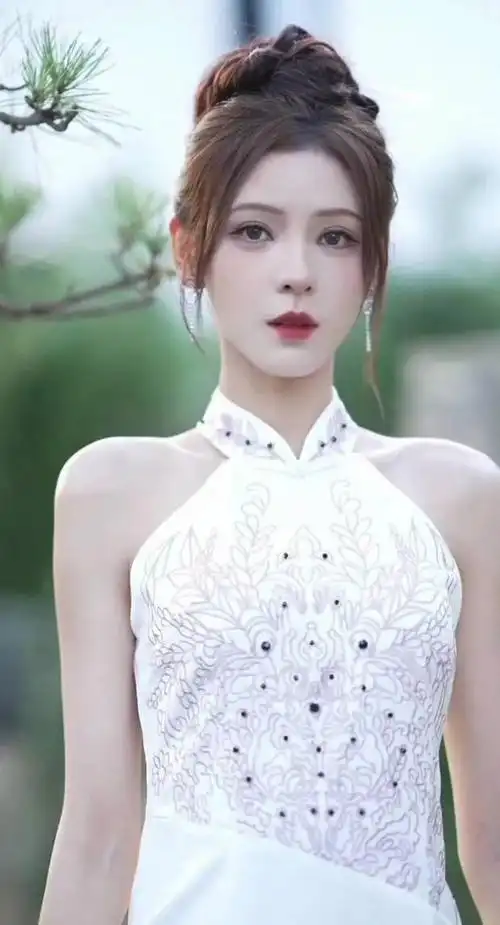 张予曦化身江南烟雨美人,撑伞漫步,腰肢纤细太迷人_腾讯新闻