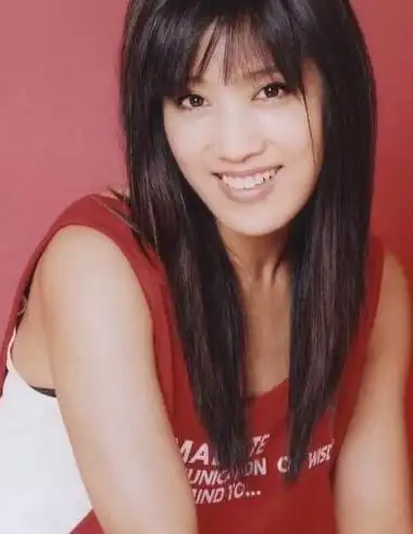 李歌一盆洗脚水感动千万人生活中她不喜张扬低调到无人识