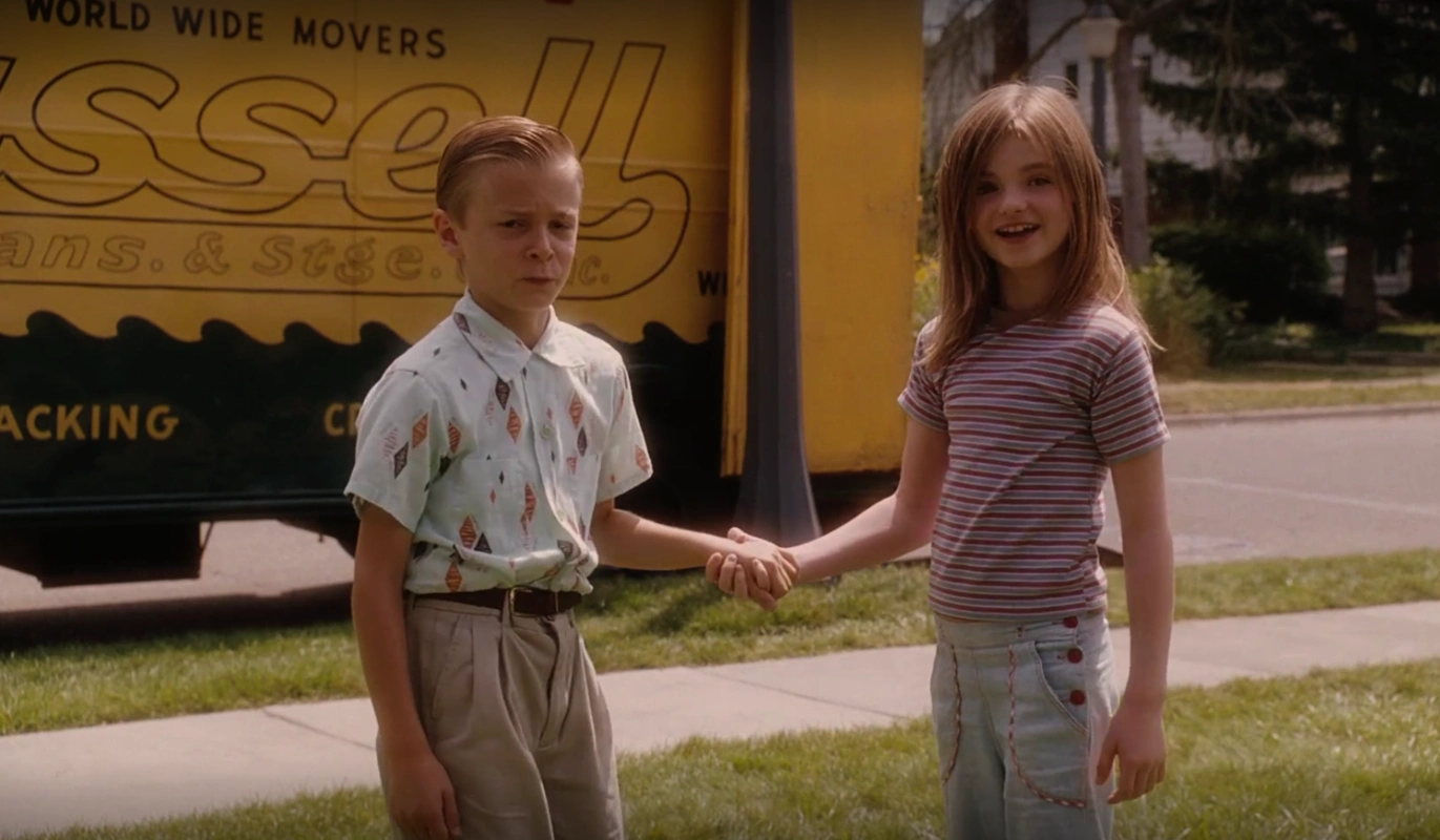 高分电影怦然心动女孩男孩一起快乐的种树