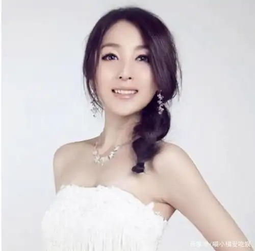 凭借星光大道成名走红后撬走别人丈夫引前妻女儿公开哭诉