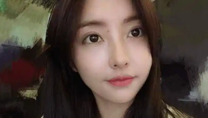 原创陈雅婷50度灰裙惊艳全场王思聪心动不已谁看了不心动