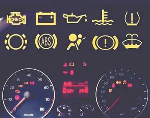 很多人在开车时没有养成看仪表盘的习惯,尤其是一些新手司机,其实仪表