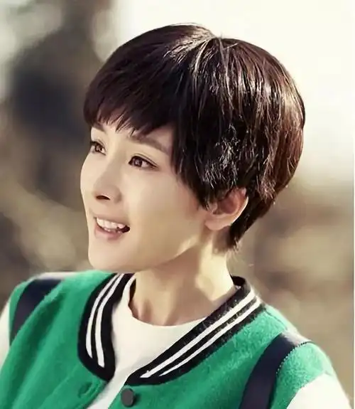 脸大适合什么发型大饼脸最适合的9款短发