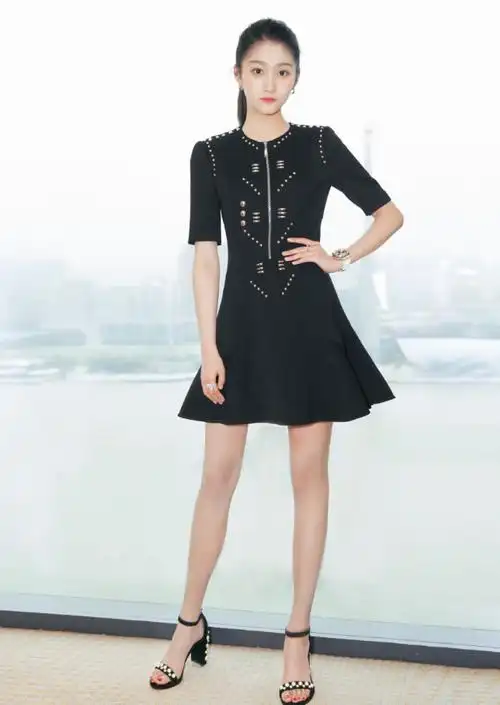 她有一双美腿让人羡慕,但一个吃饭爱好让人受不了,鹿晗是真爱?