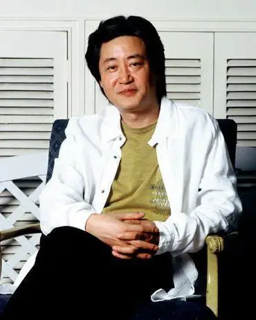 赵宝刚妻子是谁赵宝刚妻子丁芯个人资料及图片