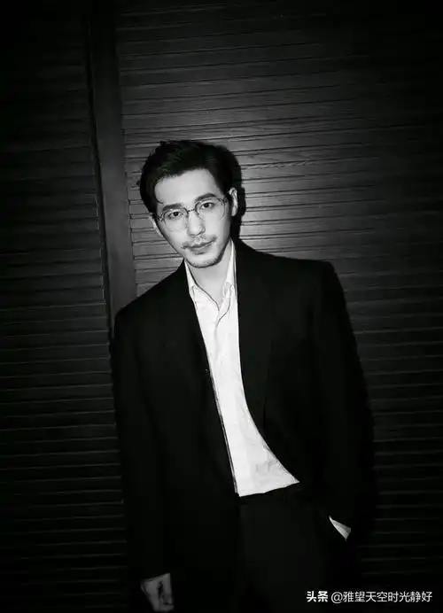 盘点国内男明星眼镜杀高清集第二弹 这些禁欲系男神哪个是你的菜