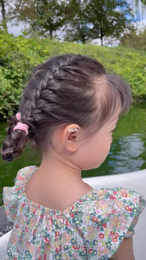 女宝宝日常幼儿园发型
