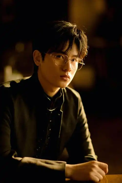 胡先煦今日活动造型图帅哭