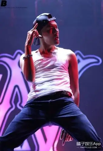 张艺兴,陈伟霆,易烊千玺…你们心目中的全能舞神都有谁呢?