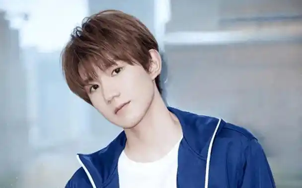 王源:音乐才子与公益之星,多才多艺的青春偶像_生活_文章_成为了