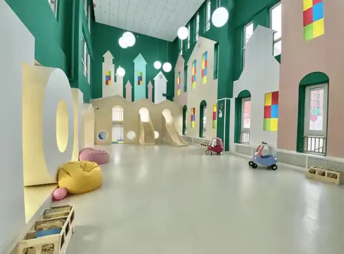 学校附设幼儿班是清华大学若干脉络中的一个分支,是一所普惠幼儿园