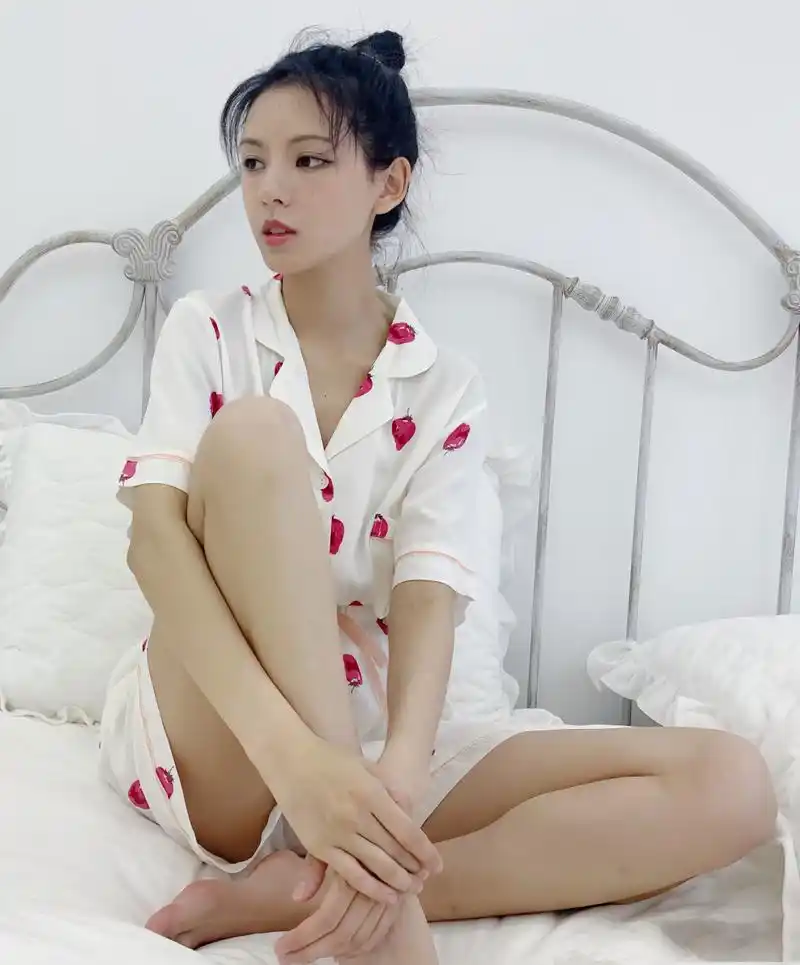 张予曦 美腿玉足