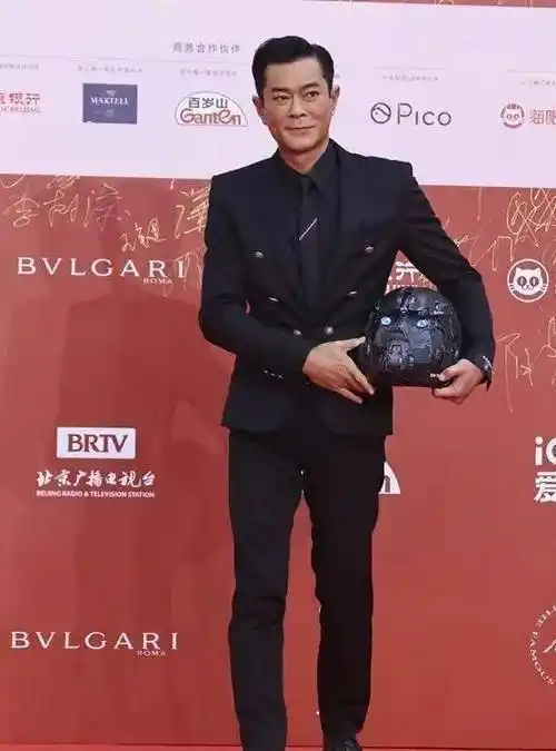 原创原创明星尴尬的那点事古天乐谢霆锋李宇春李嘉欣靳东