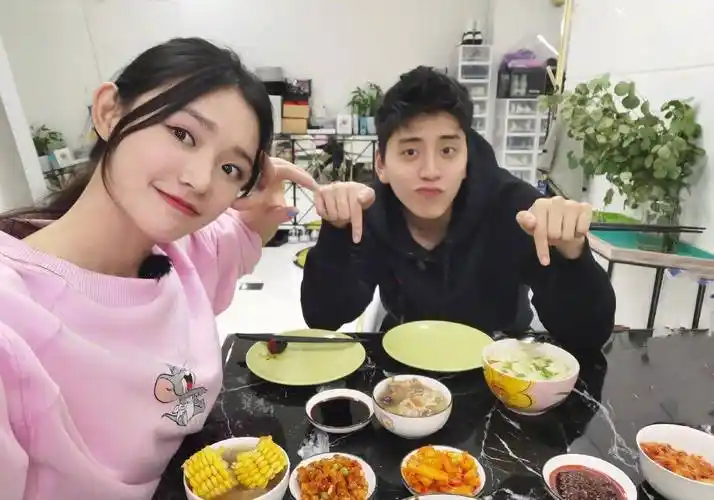 明星本名:林允叫费霞,赵今麦叫赵頔麦,任嘉伦叫国超.