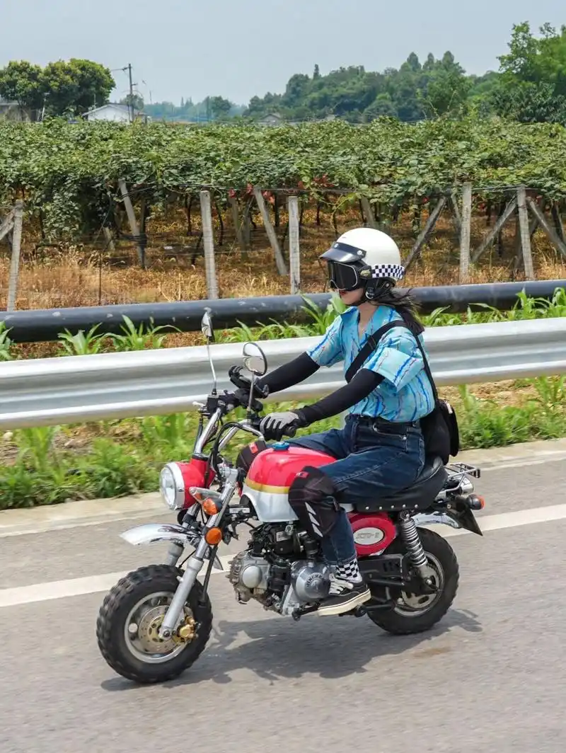 01金城小猴子93斯托纳猿猴98骑行感受 两个都是小排量摩托,我有