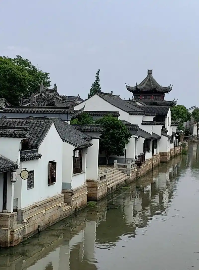 白墙灰瓦,江南水乡[比心] 1月