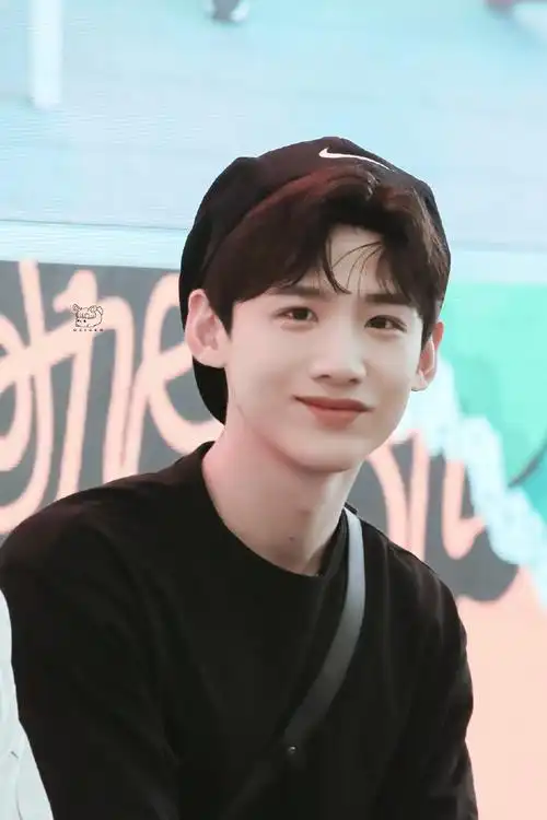 【演员@白敬亭1015生日应援】你是世间最可爱的小星星我爱了整个又骀