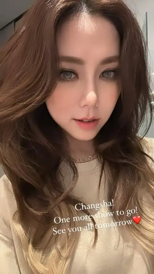 邓紫棋iamgloria世界巡回演唱会##邓紫棋首位四连开