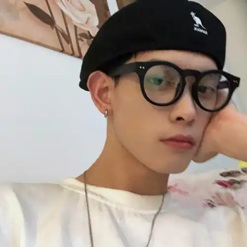 男生头像总会有个人陪你过未来每一个冬天