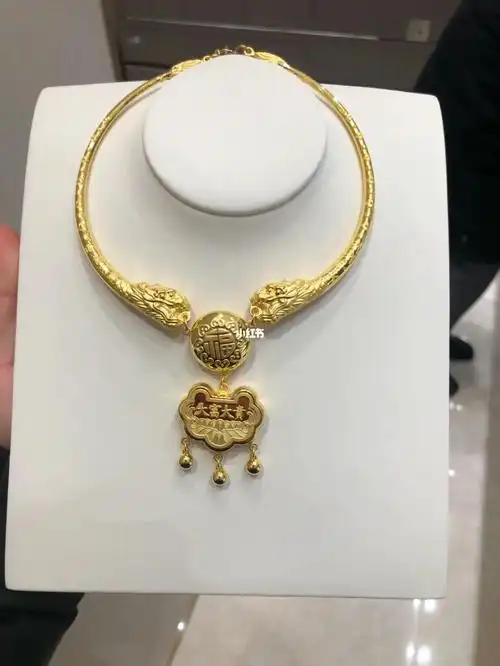 周大福店铺实拍宝宝金项圈店里现货