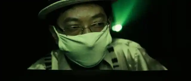 疯狂的赛车:李法拉电影院做不法交易,打断胳膊一万,卸条腿两万