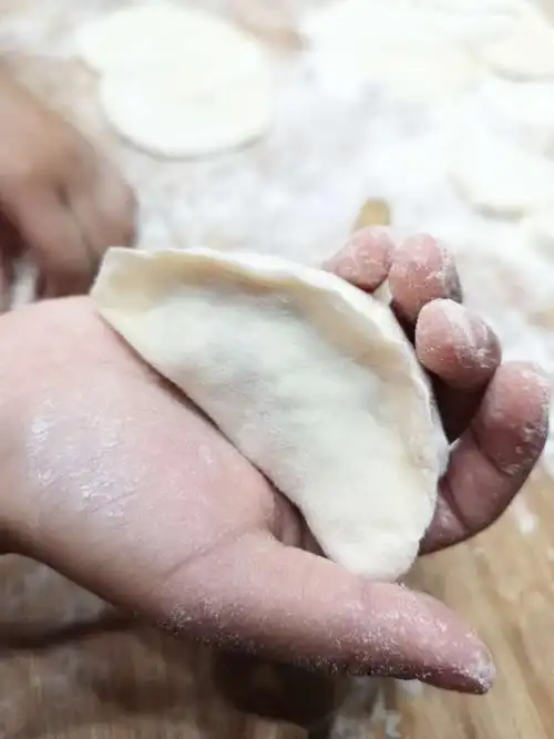 年味～包饺子 聚仁学校一(7)班 邵禹萌