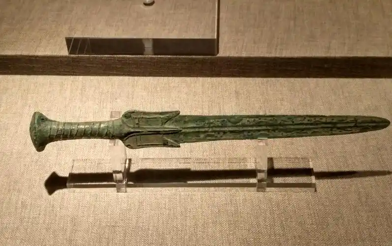 兵器谱看到这种纹样的青铜剑要注意中国只此一家先秦时代滇西剑了解下