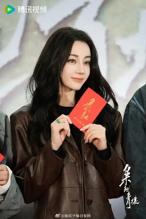 赵丽颖迪丽热巴电影饼##赵丽颖迪丽热巴新饼