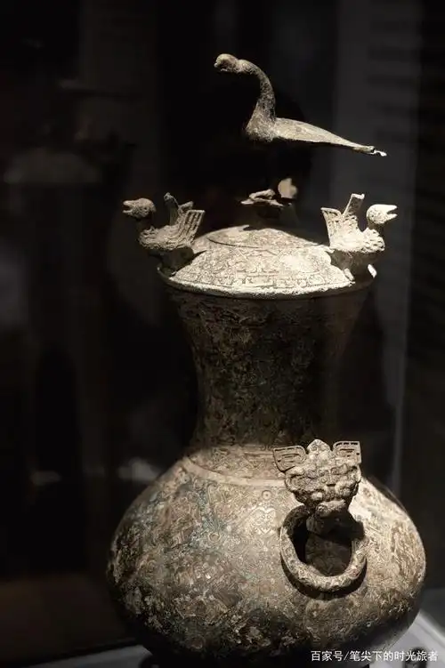 徐州狮子山楚王陵,盱眙大云山江都王陵等陵墓出土的大量珍贵文物