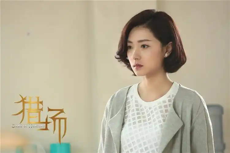 "多年来专心于表演,活跃于银幕与荧屏,用作品说话的万茜,其实