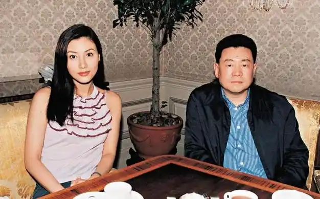 而杨恭如挑男人的眼光,则实在是不敢恭维,还因为和富豪周正毅的事情