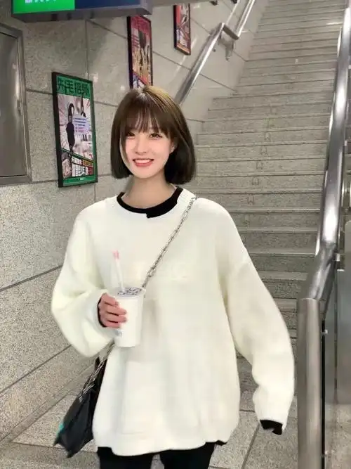 修饰脸型一刀切短发搭配法式刘海