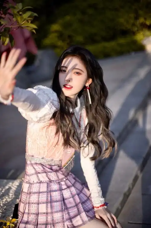 四千年美女鞠婧祎照片被用于商业宣传本人维权获赔2万元