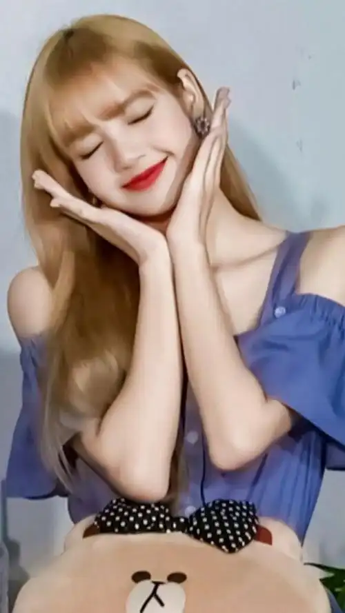 你见过lisa最美的照片是哪张? - 知乎