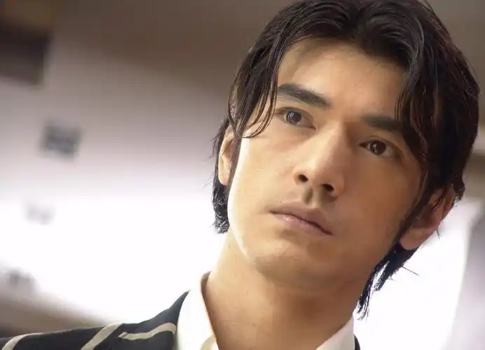 金城武:不仅是帅,他还用快乐和温暖,来抵抗这个世界的悲伤