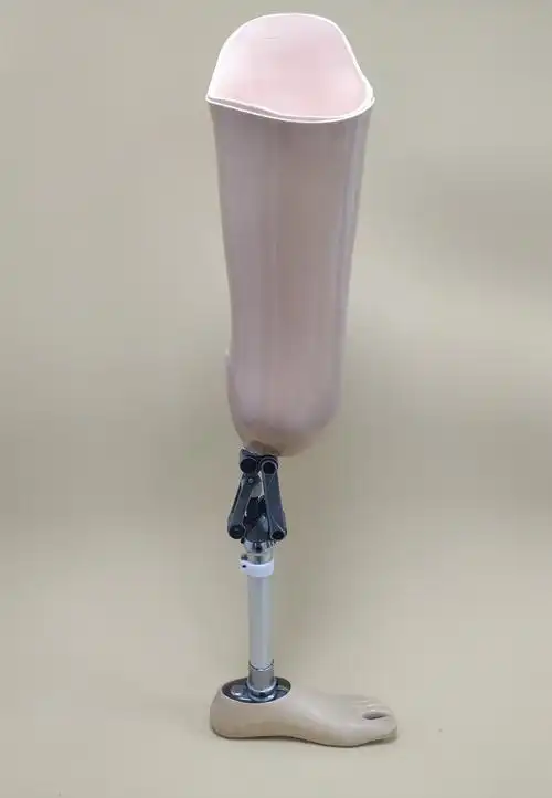 膝离断假肢
