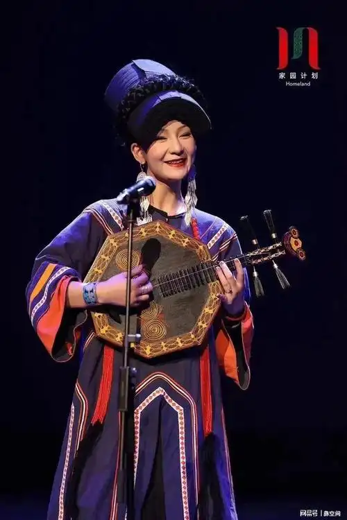 冕宁彝族歌手阿苏阿敏:用音乐诉说别样家乡情|少数民族_网易订阅