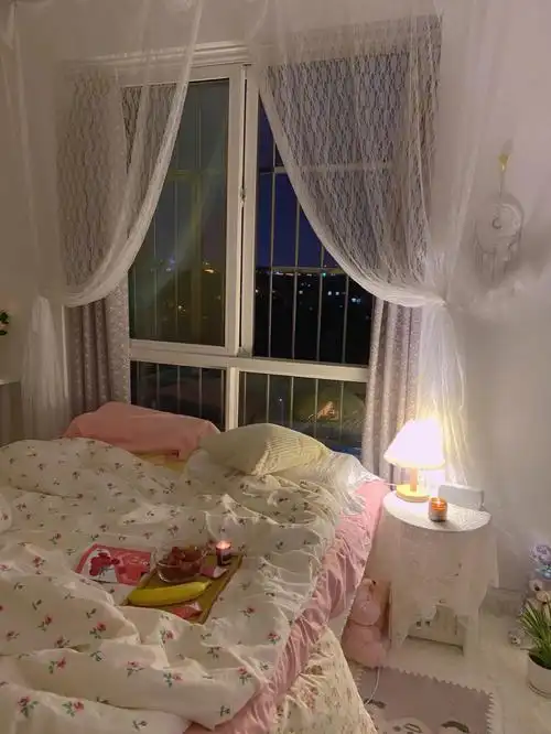 是一个人的温馨夜晚呀安全感满满