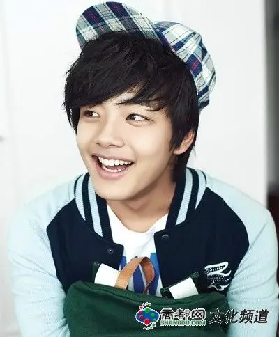 吕珍九,1997年8月13日出生于首尔,韩国演员